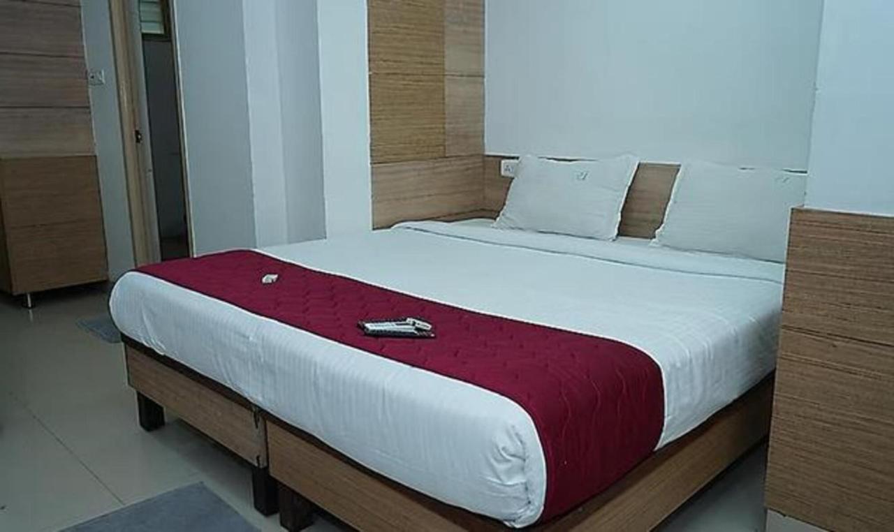 Fabexpress I5 Boutique Hotel Csennai Kültér fotó